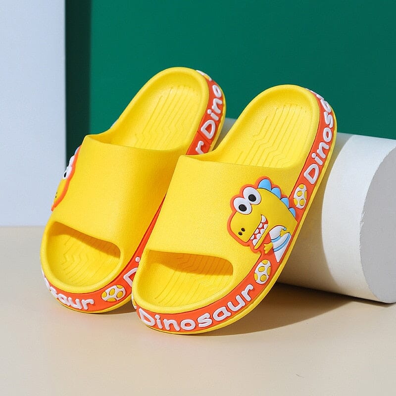 Chinelo Infantil Anti-Derrapante Crocks Dino + Brinde - Site Oficial De Vendas Chinelo Infantil Anti-Derrapante Crocks Dino 001 Pandariaimports Amarelo 22-23 / 2 á 3 anos / 15cm 